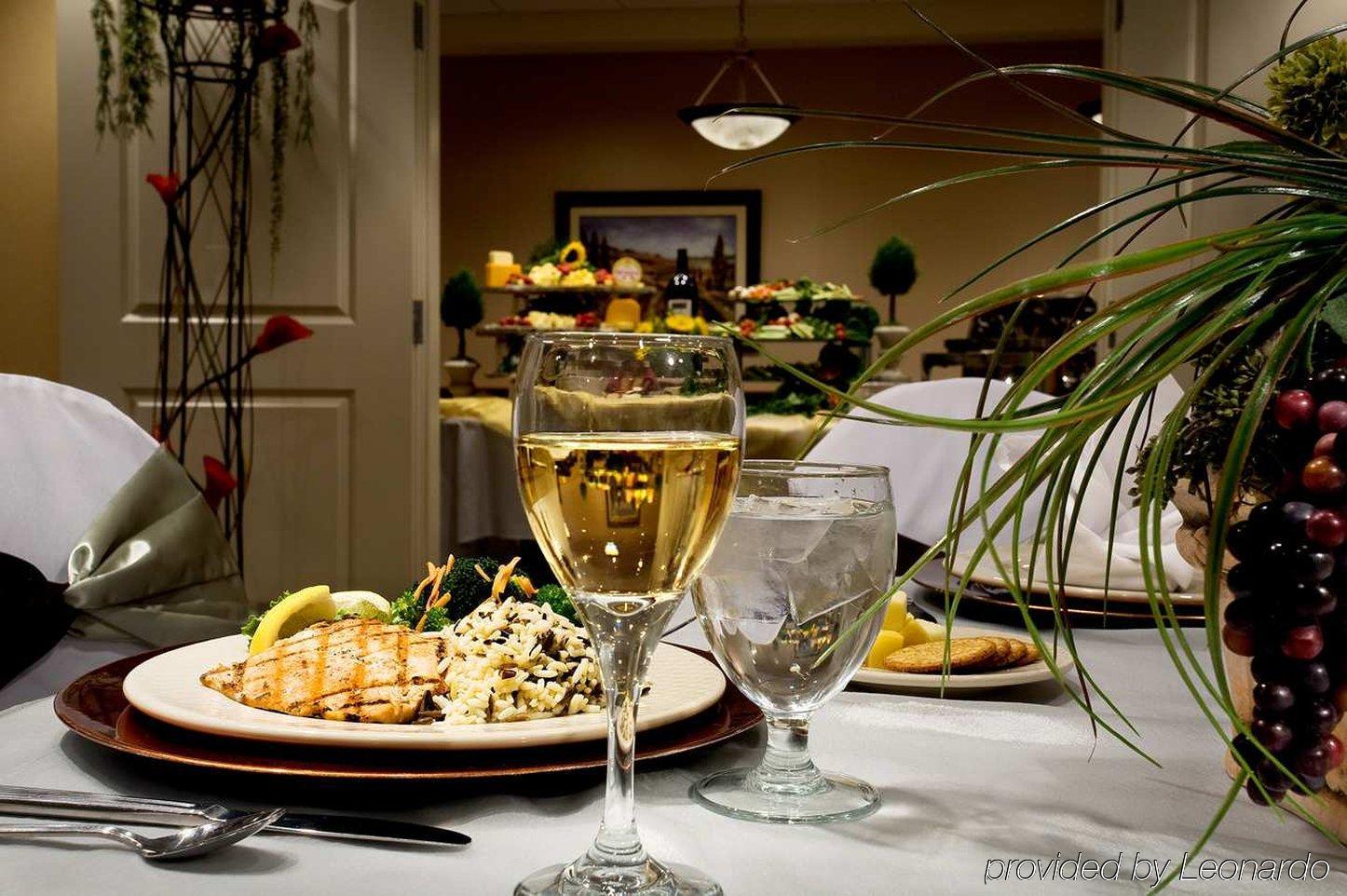 Hilton Garden Inn Tri-Cities/Kennewick Restoran gambar